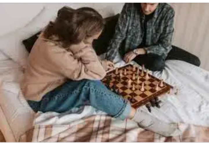 10 cele mai bune jocuri romantice pentru a se distra cuplurilor